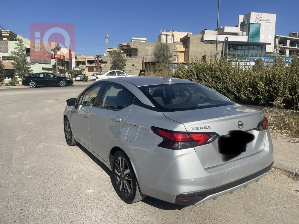 Nissan Versa